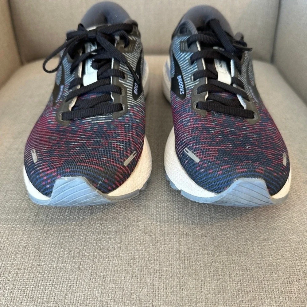 Brooks Adrenaline GTS 22 Athletic Running Shoes‎ Sneakers Women's Sz 7 Navy Pink